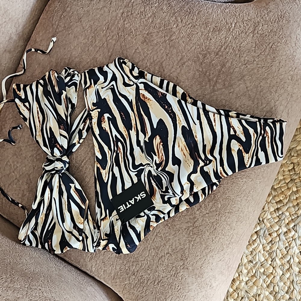 SKATIE Monroe bikini bottom & Lyndi bikini top